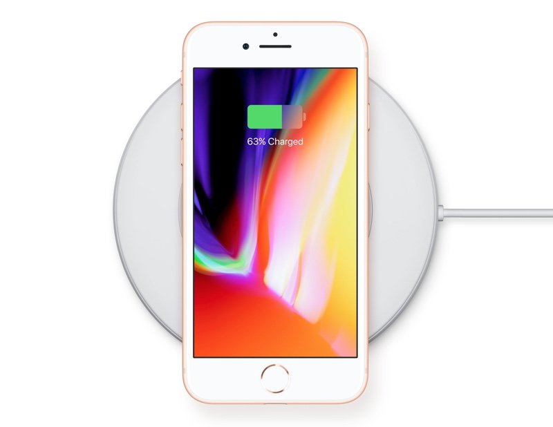 iphone not charging but turns on when plugged in